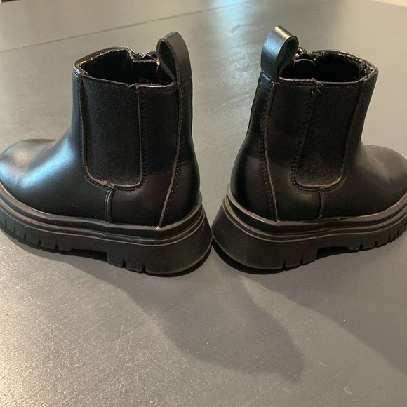 Baby Gap Toddler Ankle Boots - Black - Size 5 - Picture 8 of 10